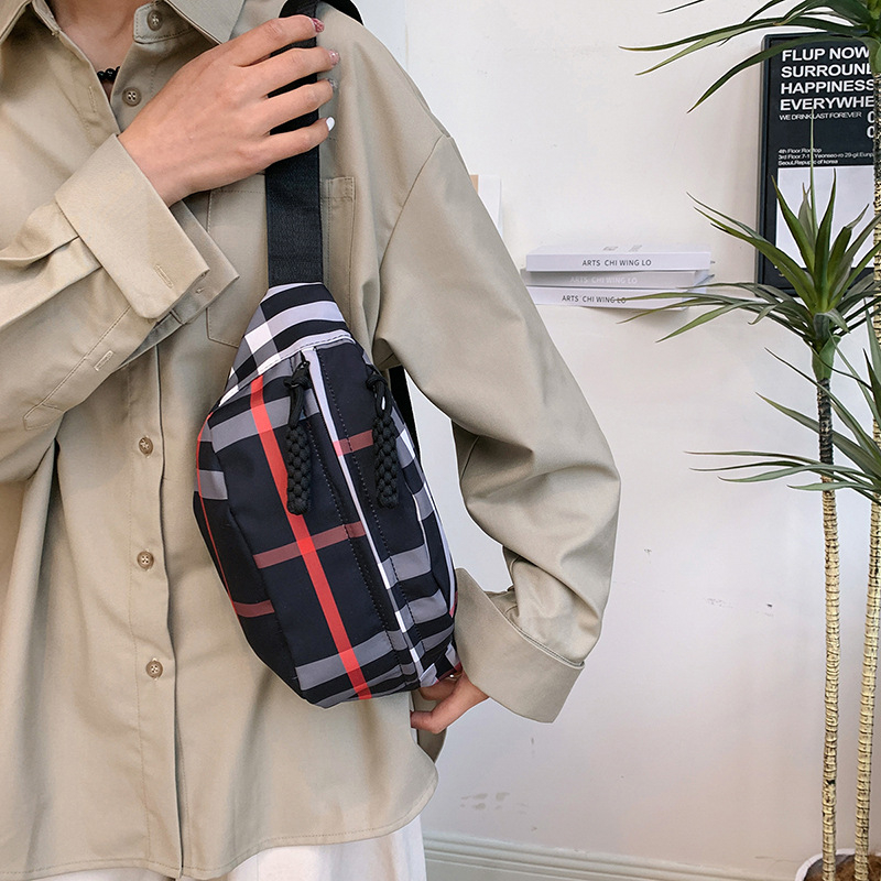 Nylonová crossbody taška na hrudník/bedrová, zapínanie na zips, vnútorné vrecká pre telefón a ID, vnútorné patch vrecko – mestský jednoduchý štýl