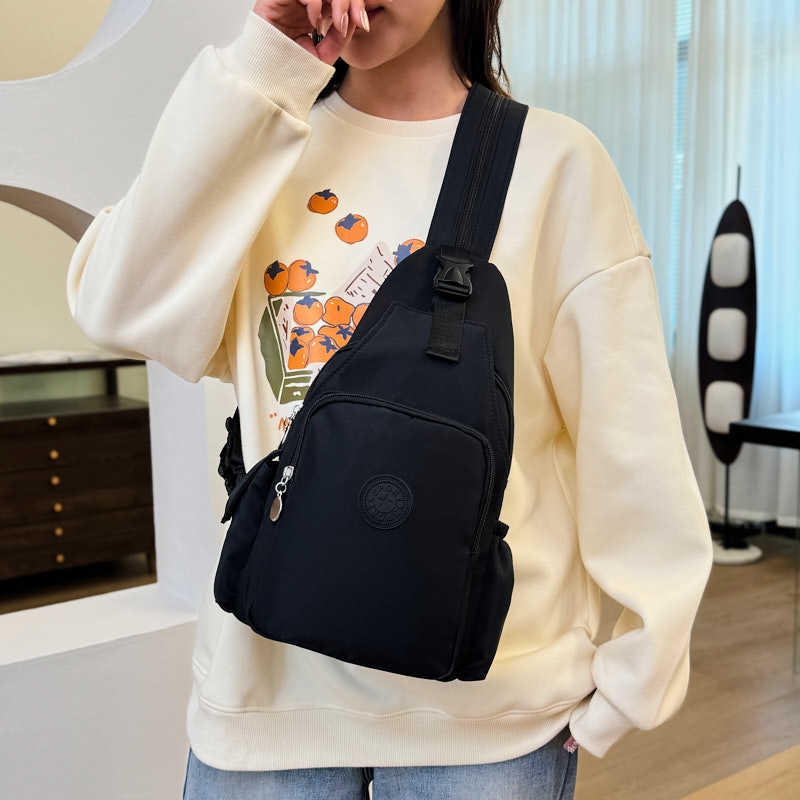 Γυναικεία τσάντα crossbody, αστικός μινιμαλιστικός στυλ, πολυεστέρας εξωτερικά, επένδυση Oxford, 2025 άνοιξη κυκλοφορίας, κατάλληλη για καθημερινή χρήση