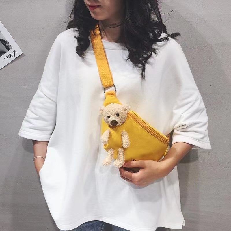 Platnena crossbody torba s printom slova i slatkim medvjedićem — Svježi i sladak stil, zatvarač, poliester podstava, pretinac za telefon, zima 2024