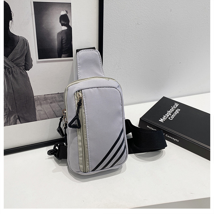 Ženska crossbody torbica – ulični stil, kompozitni materijal, zatvaranje zipom, trodimenzionalna vanjska torba