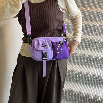 Casual lagana torbica za prsa u japanskom stilu od PU materijala, zatvarač, unutarnji džepovi za telefon i dokumente, jedna naramenica crossbody, pogodna za slobodno vrijeme putovanja