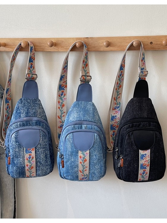 Ženska crossbody torbica – gradska jednostavnost, denim materijal, zatvaranje zatvaračem, unutarnja džep sa zatvaračem, poliester podstava, ljeto 2025