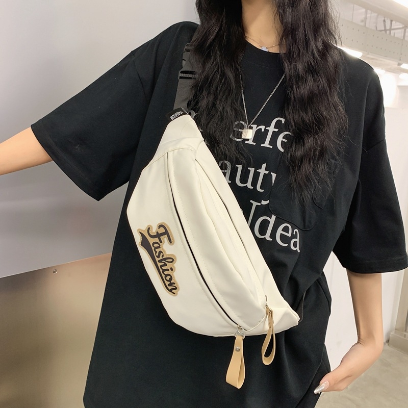 Ženska crossbody torba — najlon, zatvarač, od poliester, veliki pretinac za telefon, pogodna za dnevne izlete