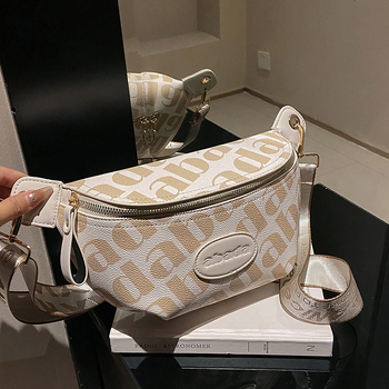 Mala crossbody torbica od PU-a, oblik školjke, zatvarač, podstava od poliestera, pogodna za slobodno vrijeme