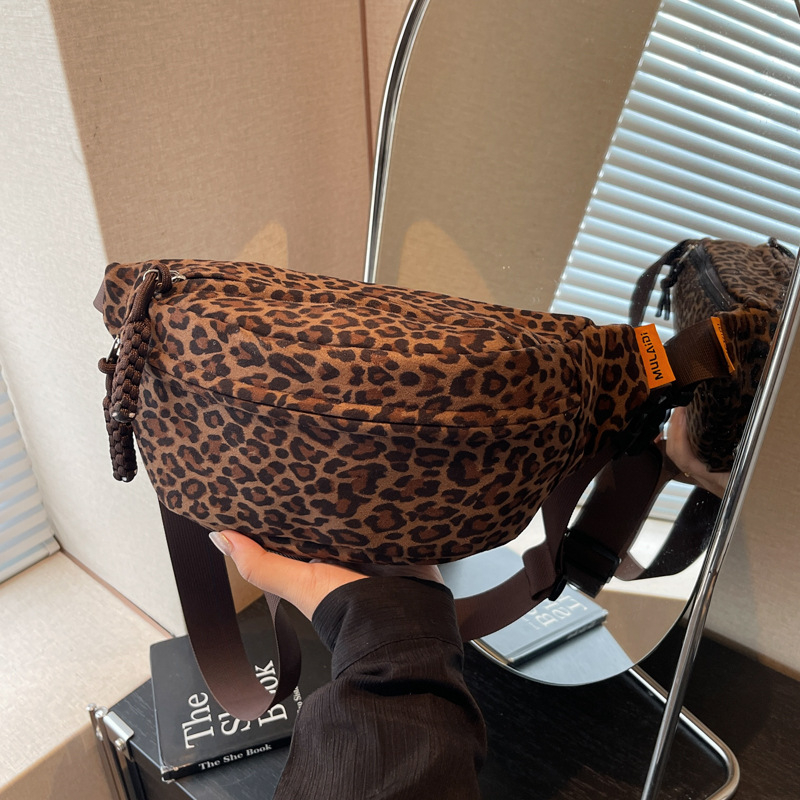 Ženska kožna leopard uzorak crossbody torba, jesen 2025, zatvarač, podstava od poliestera, džep za dokumente, mekana