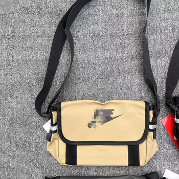 Geantă crossbody cu formă pătrată mică, stil urban minimalist, material Oxford, căptușeală din poliester