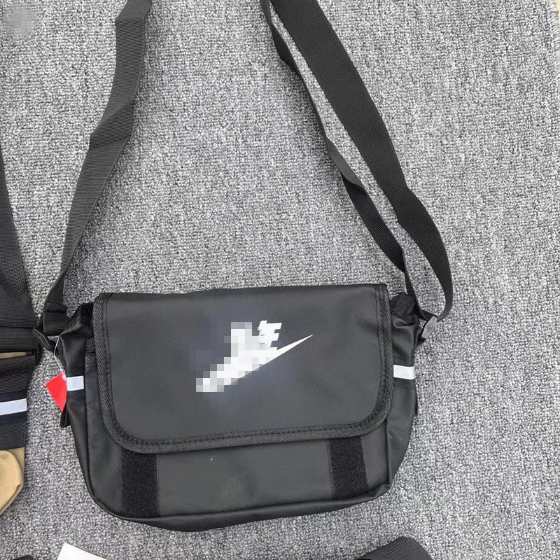 Geantă crossbody cu formă pătrată mică, stil urban minimalist, material Oxford, căptușeală din poliester