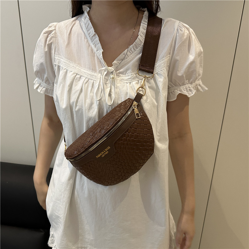 Crossbody torba od PU, zatvarač, poliesterna podstava, unutarnji ID džep, ljeto 2025