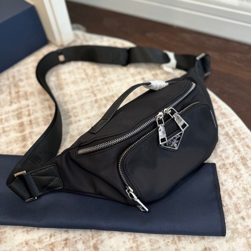 Unisex torbica za prsnu s crossbody dizajnom, najlon materijal, podstava od platna, zatvarač, skriveni džep sa zatvaračem, trodimenzionalan vanjski dizajn