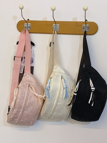 Crossbody/pojas torba s džepom za telefon, pamuk, najlon podstava, zatvaranje na zatvarač, unutarnji pretinac, gradski minimalistički stil, ljeto 2024