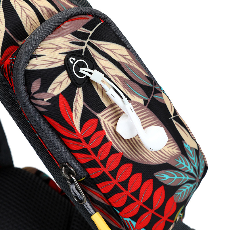 Ženska crossbody torbica – cvjetni uzorak, PU materijal, zatvarač, najlonska podstava, unutarnja džep