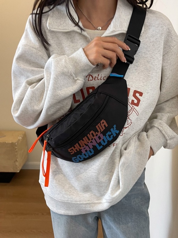 Crossbody torba u ulično-stilskom izdanju, materijal: Oxford tkanina, zatvarač, poliester podstava, unutarnji džep za mobitel