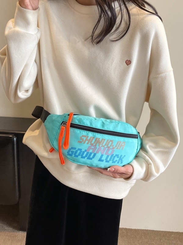 Crossbody torba u ulično-stilskom izdanju, materijal: Oxford tkanina, zatvarač, poliester podstava, unutarnji džep za mobitel