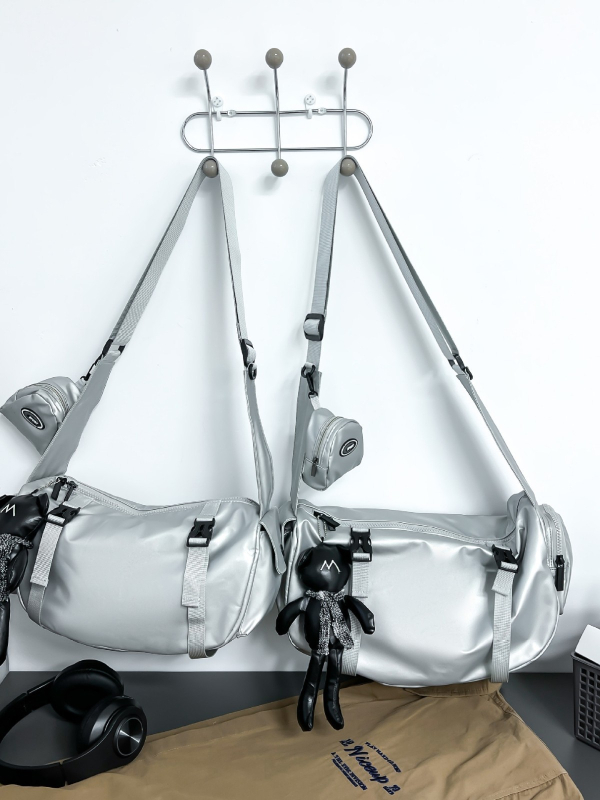 Krosbody torba za telefon – PU, gradski minimalisticki stil, bucket oblik, zatvaranje zipom, unutarnji džepovi za telefon i identifikacijsku karticu