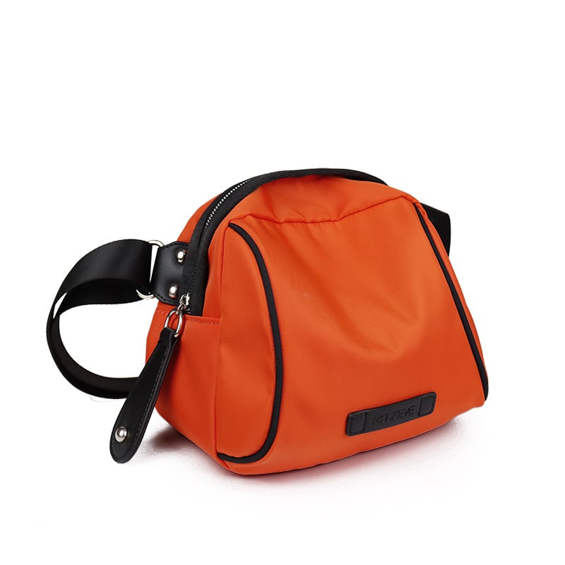MOOKEVE Ženska crossbody torba od Oxford platna, zatvarač, unutarnje džepove sa zipom i džep za identifikaciju, jesen 2023