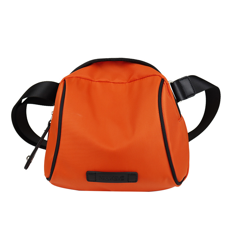 MOOKEVE Ženska crossbody torba od Oxford platna, zatvarač, unutarnje džepove sa zipom i džep za identifikaciju, jesen 2023