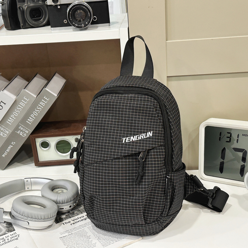 Crossbody torba – urbana jednostavnost, najlon, podstava od poliester-pamuk, zatvaranje zatvaračem, unutarnja struktura dokument torbe, mekana, Zima 2025, Blue canon.