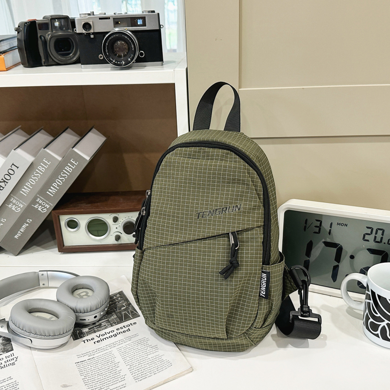 Crossbody torba – urbana jednostavnost, najlon, podstava od poliester-pamuk, zatvaranje zatvaračem, unutarnja struktura dokument torbe, mekana, Zima 2025, Blue canon.