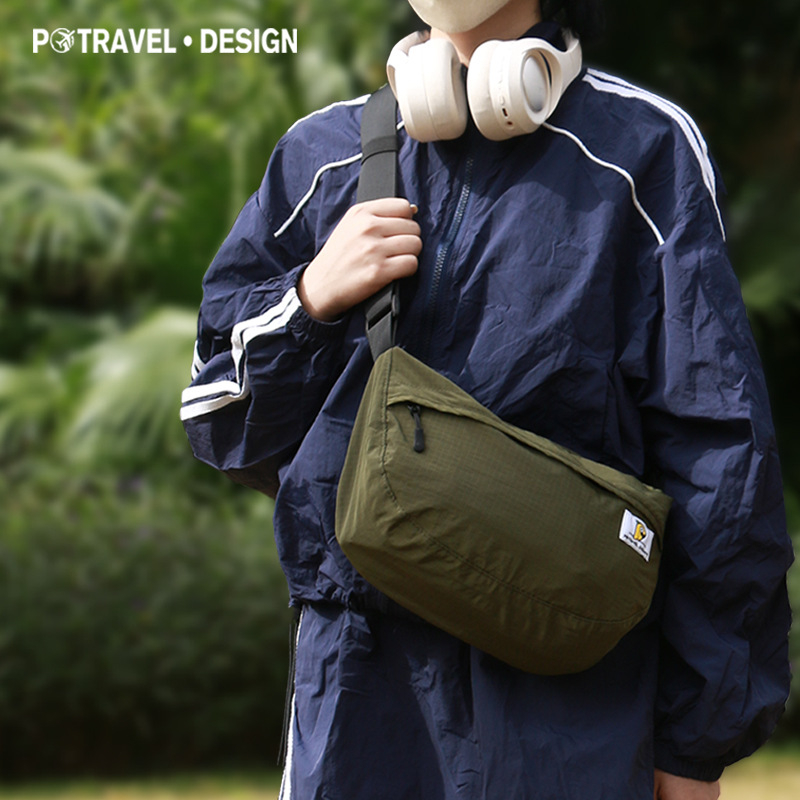 Lagana prsna torba u japanskom stilu, casual crossbody torba s džepom za telefon, za žene, jednostavna i kompaktna, svakodnevna upotreba, trendi mala torbica