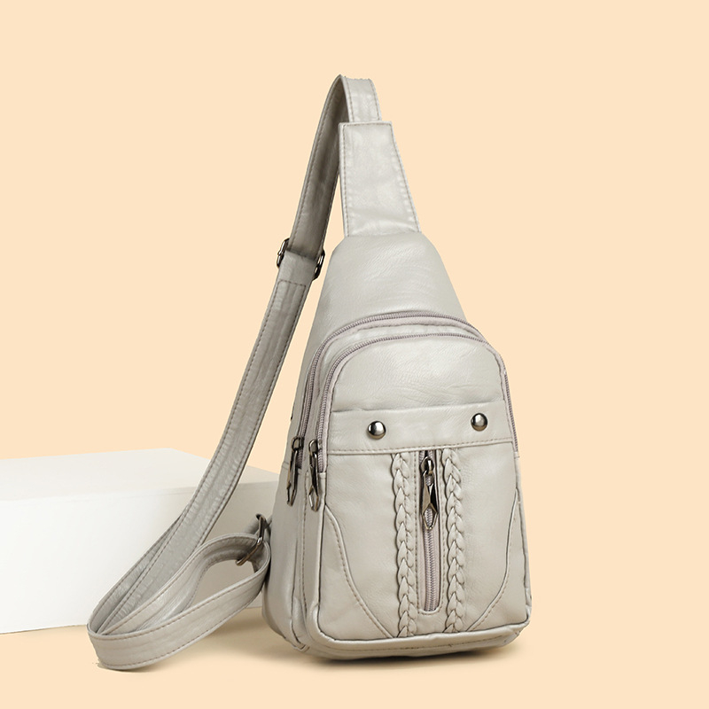 Bukapi Ženska crossbody torba od isprane kože s pletenim uzorkom, mekana koža, dekorativne metalne pločice i nasmijani detalj, unutarnja zip-kutija, džep za telefon, ID džep, proljeće 2025
