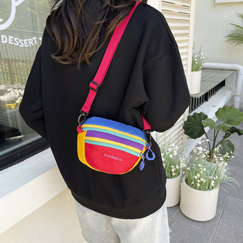 Nylon crossbody torbica s Dopamine dizajnom u kontrastnim bojama, unisex preko ramena