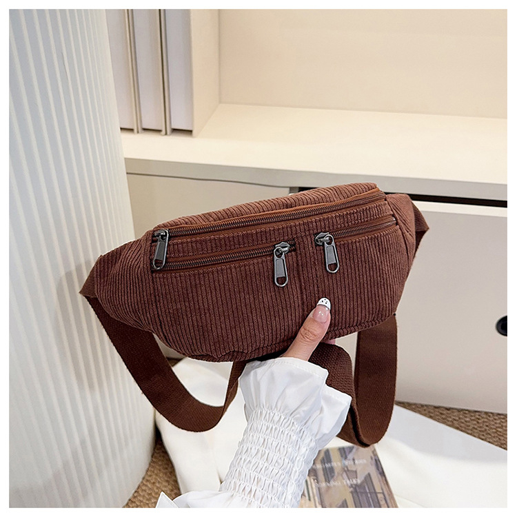 Crossbody torba Corduroy, gradska jednostavnost, Saddle bag stil, Dumpling oblik, zatvaranje zipom