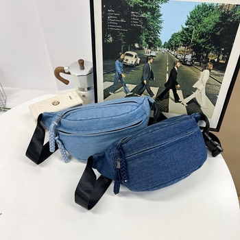 Ženska denim crossbody torba, unutarnji patch džep, zatvaranje zatvaračem, pretinci za telefon i ID, jesen 2024