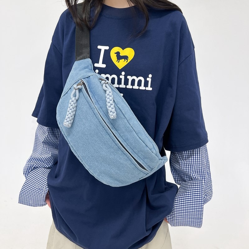 Ženska denim crossbody torba, unutarnji patch džep, zatvaranje zatvaračem, pretinci za telefon i ID, jesen 2024