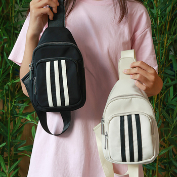 Ženska crossbody torba od Oxford tkanine – lagana, gradski stil, zatvarač, unutarnja džep s zatvaračem, unutarnji patch džep, poliester podstava