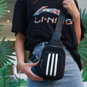 Ženska crossbody torba od Oxford tkanine – lagana, gradski stil, zatvarač, unutarnja džep s zatvaračem, unutarnji patch džep, poliester podstava