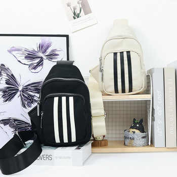 Ženska crossbody torba od Oxford tkanine – lagana, gradski stil, zatvarač, unutarnja džep s zatvaračem, unutarnji patch džep, poliester podstava