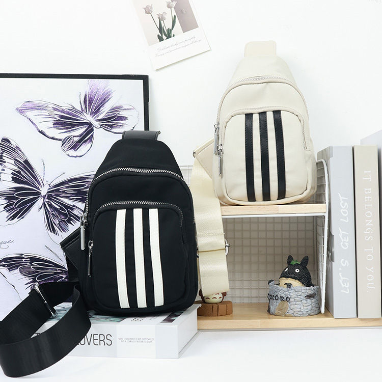 Ženska crossbody torba od Oxford tkanine – lagana, gradski stil, zatvarač, unutarnja džep s zatvaračem, unutarnji patch džep, poliester podstava