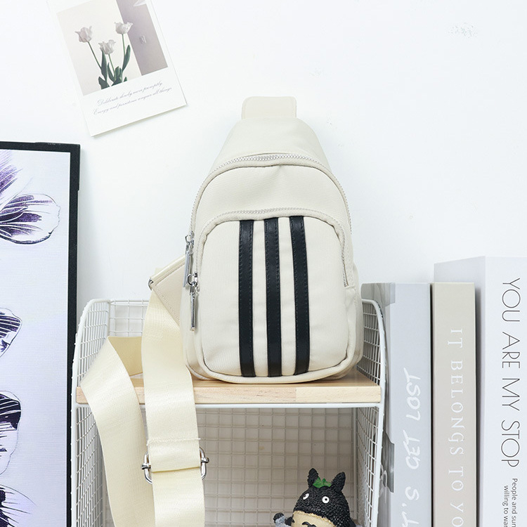 Ženska crossbody torba od Oxford tkanine – lagana, gradski stil, zatvarač, unutarnja džep s zatvaračem, unutarnji patch džep, poliester podstava