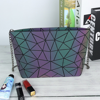 PU Messenger torba, bucket stil, crossbody, zatvaranje na zip, unutarnji džep s zipom i džep za telefon, jednoručna naramenica