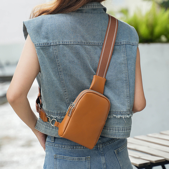 Unisex crossbody torba, ulični stil, PU koža, zatvarač, podstava od poliestera i pamuka, džep za telefon