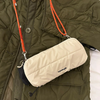 Topologie Bottle ženska crossbody torba – najlon, cyber funkcija, horizontalni kvadratni oblik, zatvarač, s unutarnjim slojem
