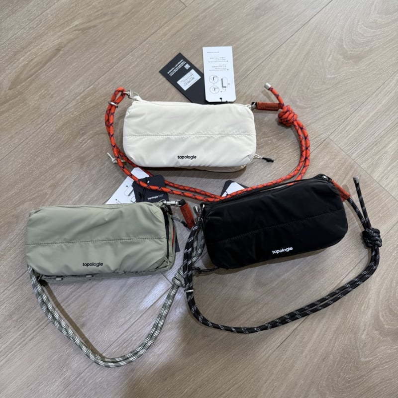 Topologie Bottle ženska crossbody torba – najlon, cyber funkcija, horizontalni kvadratni oblik, zatvarač, s unutarnjim slojem