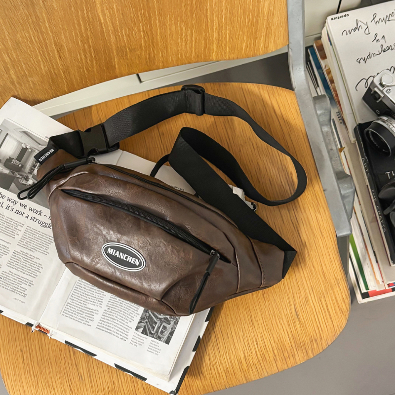PU kožna crossbody torbica, oblik dumpling, zatvarač, džep za telefon i dokumente