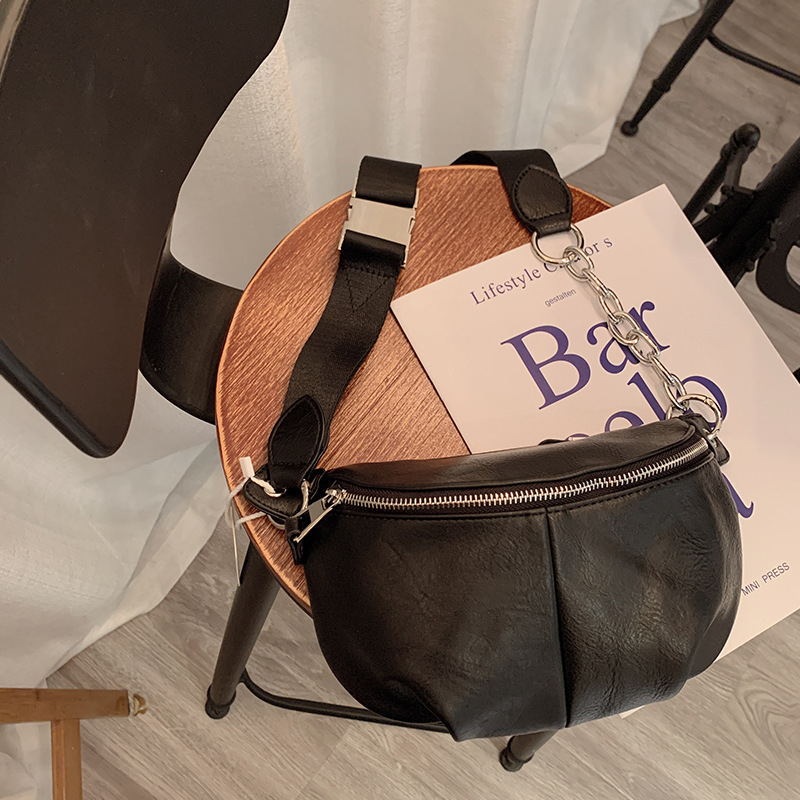 Crossbody torba od PU-a, dumpling oblik, gradski stil, zatvarač, unutarnja džep s zatvaračem