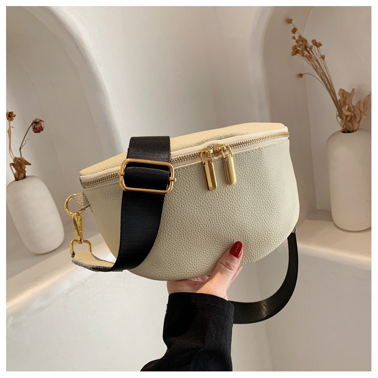 Ženska crossbody torbica u korejskom stilu, gradska jednostavnost; Materijal PU, podstava od poliestera, zatvaranje zatvaračem, unutarnja džep sa zatvaračem