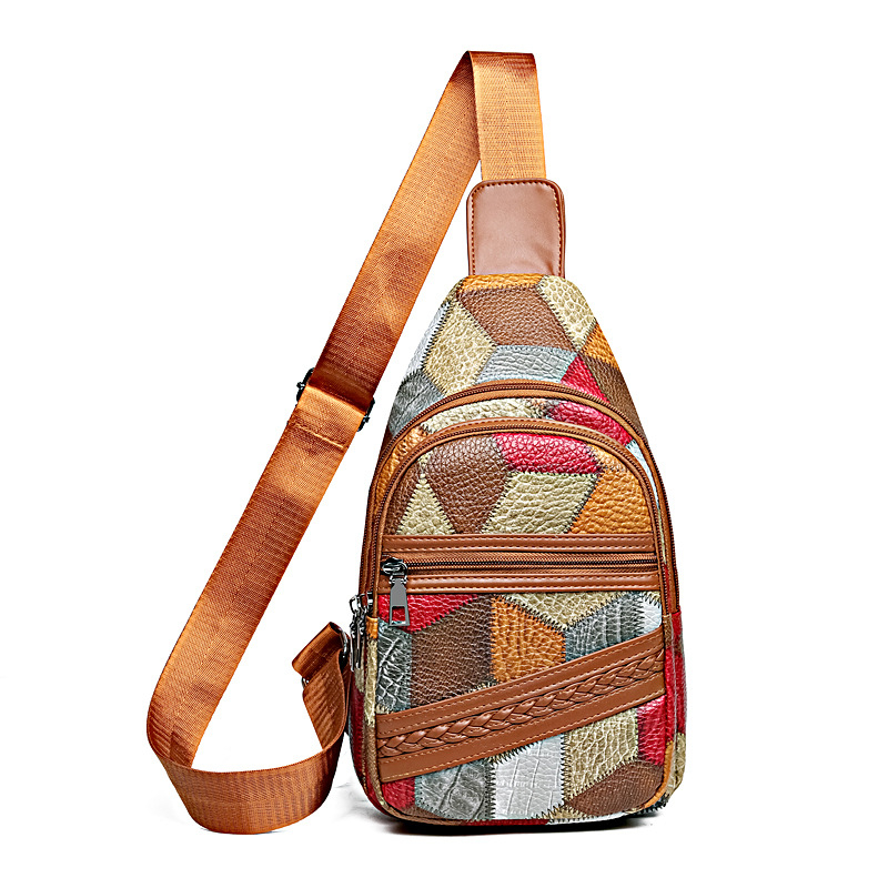 Crossbody torba od PU, urbanog stila, vertikalno četvrtasti oblik, zatvaranje na zip, unutarnja džep s zipom