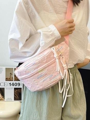 Platnena crossbody torba s unutarnjim džepom i unutarnjim slojem, zatvarač, poliester podstava, gradski stil