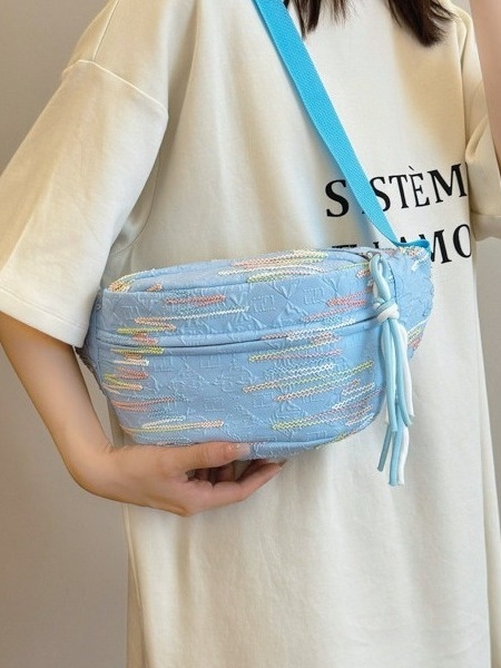 Platnena crossbody torba s unutarnjim džepom i unutarnjim slojem, zatvarač, poliester podstava, gradski stil