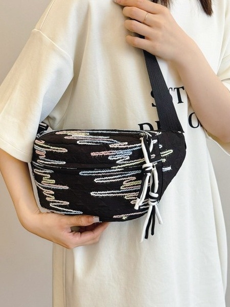 Platnena crossbody torba s unutarnjim džepom i unutarnjim slojem, zatvarač, poliester podstava, gradski stil