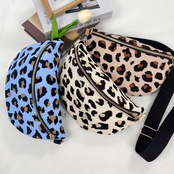 Ženska crossbody torba, leopard uzorak, korejski stil pleteni, lagana, velika kapaciteta, poliester, zatvaranje na zip, unutarnja džep s zipom