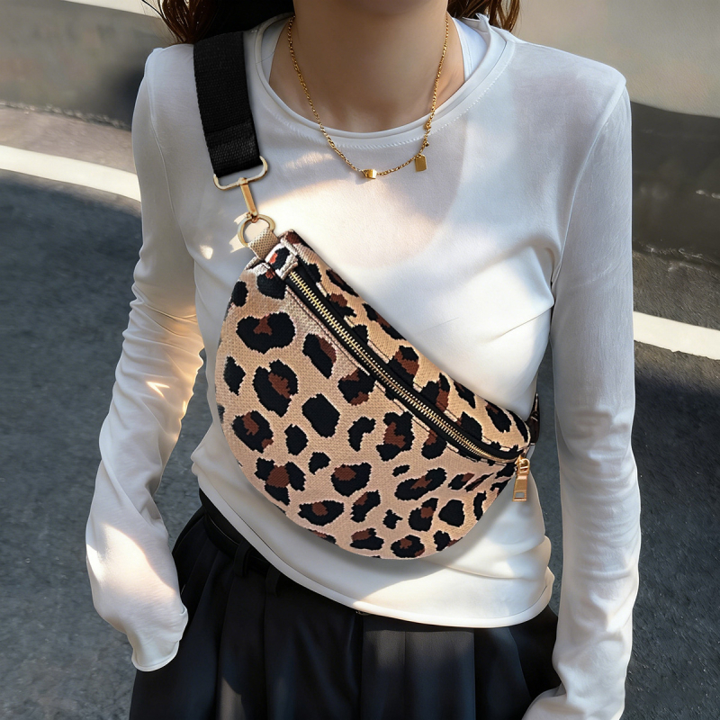 Ženska crossbody torba, leopard uzorak, korejski stil pleteni, lagana, velika kapaciteta, poliester, zatvaranje na zip, unutarnja džep s zipom