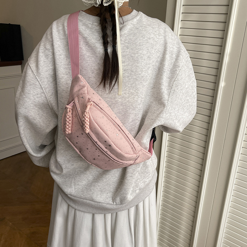 Ženska crossbody torba, najlon, zatvarač, poliester podstava, unutarnji džep, džep za mobitel