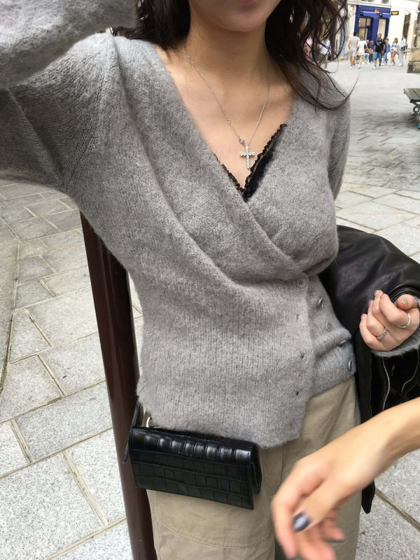 Pravougaona kožna tašna za struk s crossbody remenom; prvi sloj kravlje kože, podstava od kože, zatvarač s poklopcem, unutarnja džep za telefon, gradski stil jednostavnost, zimsko izdanje 2025