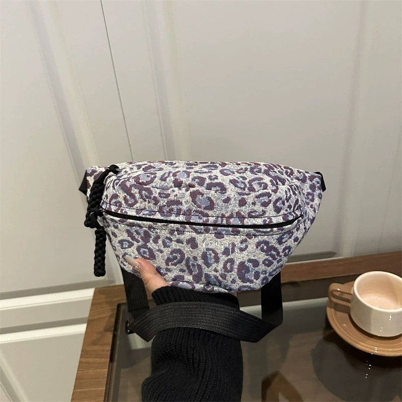 Ženska leopard print crossbody torba – gradski stil jednostavnosti (Materijal: najlon; Otvaranje: zip; Džep za telefon; Unutarnji džep)