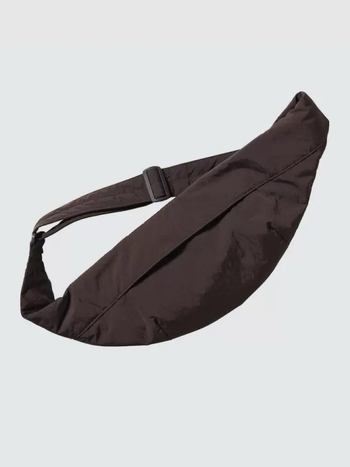 Najlon torba preko tijela s unutarnjim patch džepom, otvor na zatvarač, podstava od tkanine, pretinac sa sandvič zatvaračem, jedan ramenski remen, unisex stil